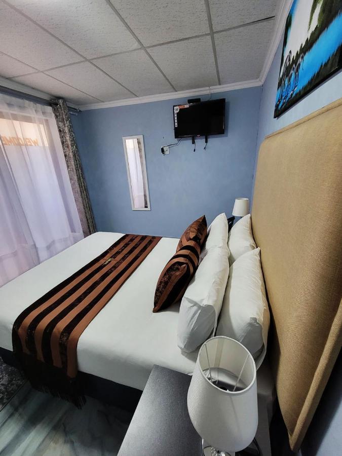 La-Nuel Guest Lodge Boksburg Eksteriør billede