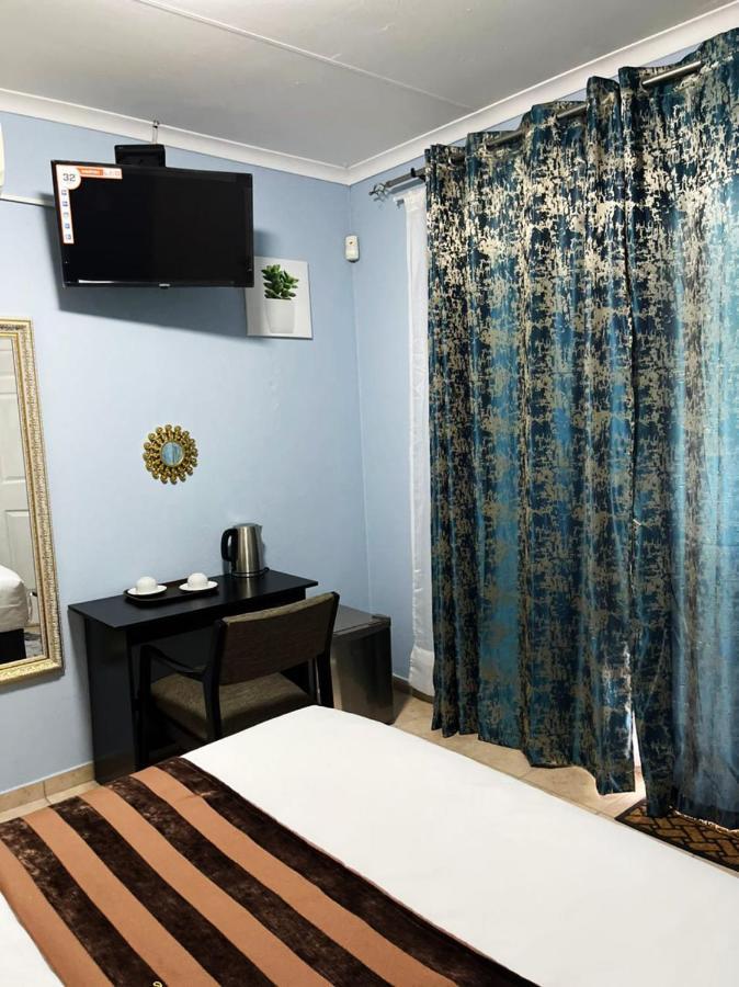 La-Nuel Guest Lodge Boksburg Eksteriør billede