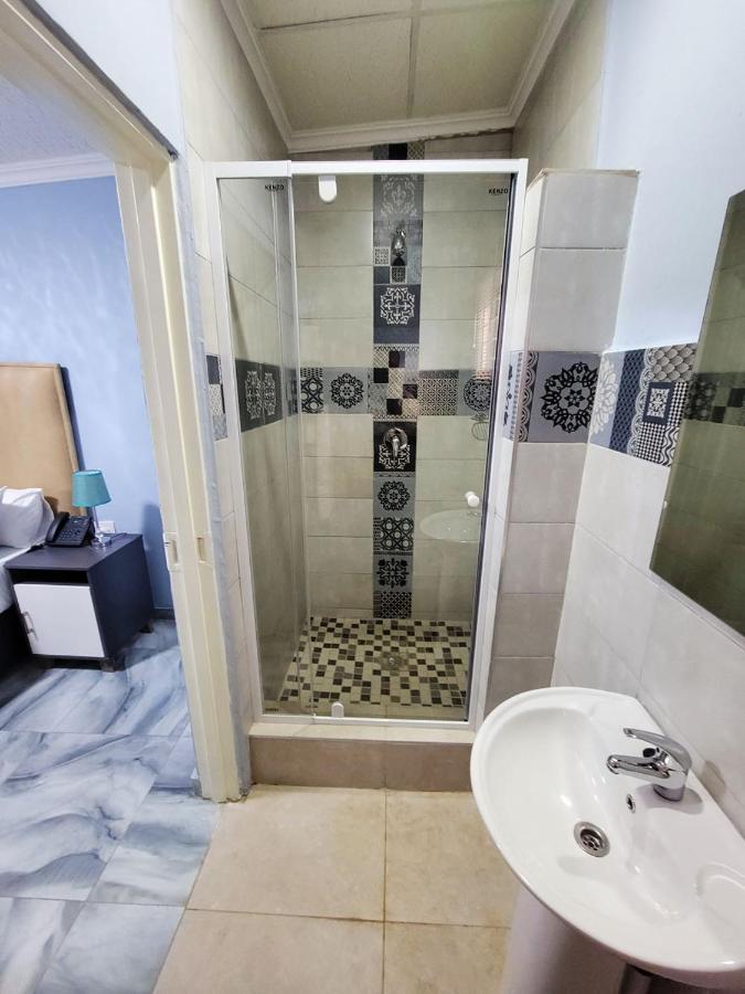 La-Nuel Guest Lodge Boksburg Eksteriør billede